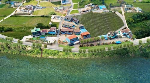 Kkoristar Pool and Spa Pension