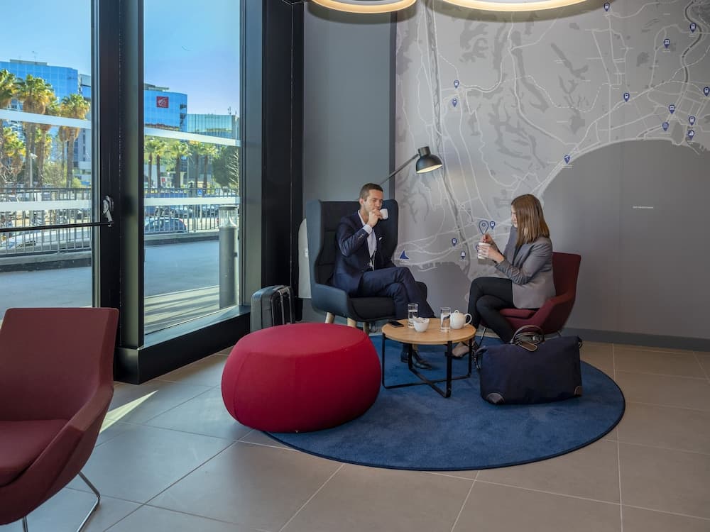 Lobi dinlenme salonu