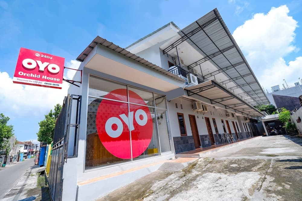 Super OYO 2803 Orchid House