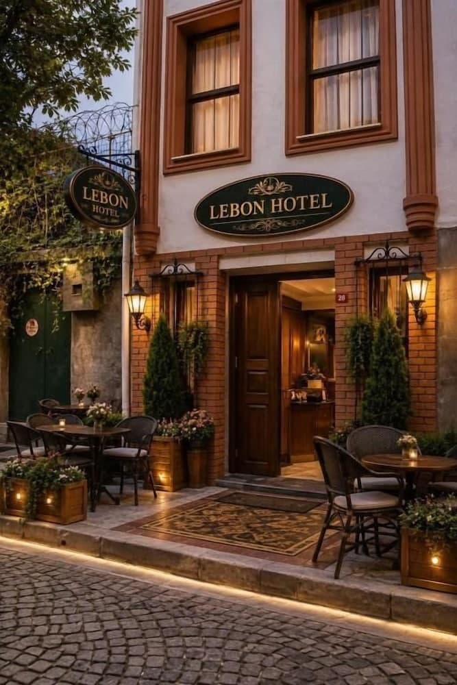 Lebon Hotel Old City