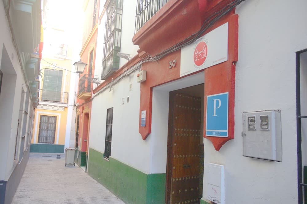 San Isidoro Hostel Sevilla
