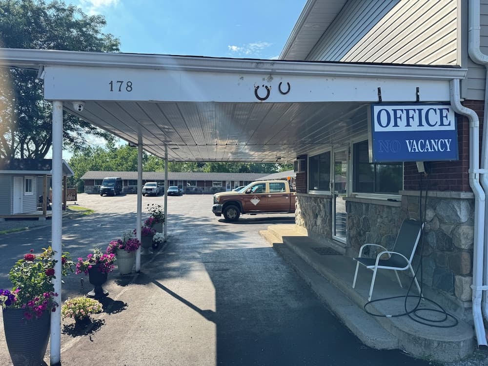 Roger's Motel