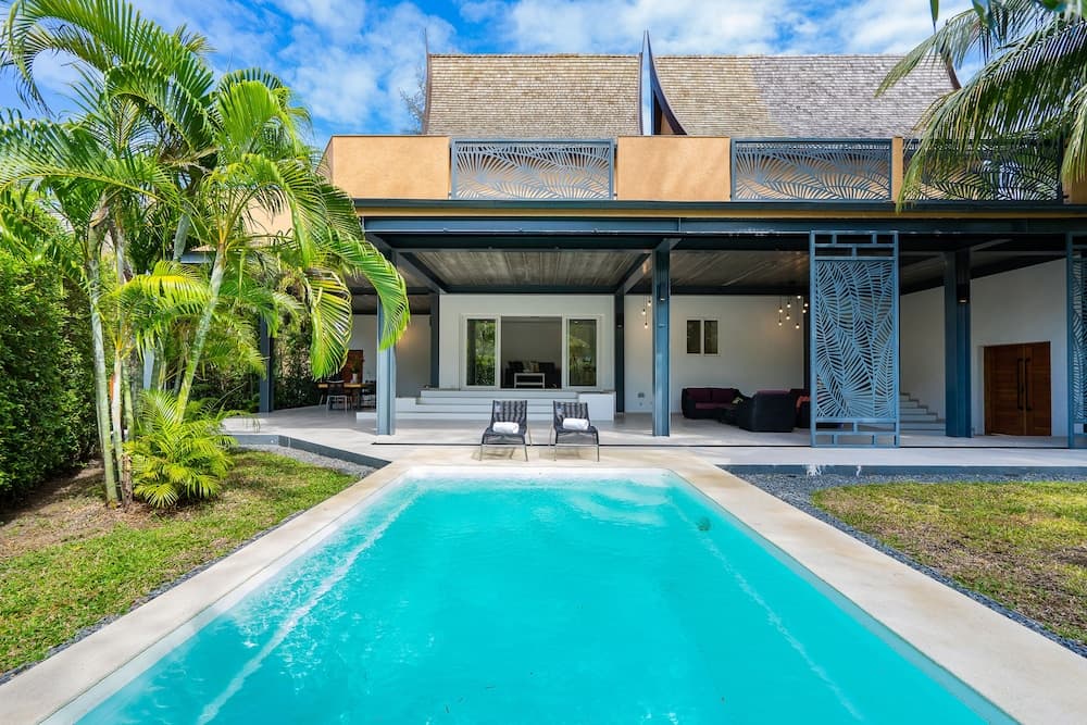 Sunova Private Pool Villa - Hotel Managed