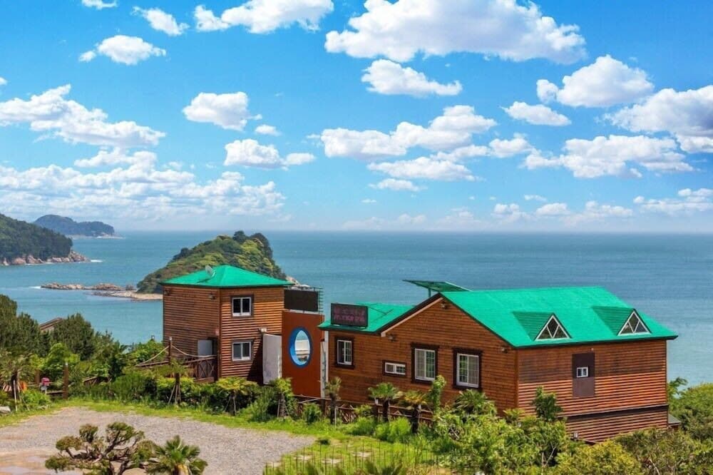 Pado Hyanggi Pension