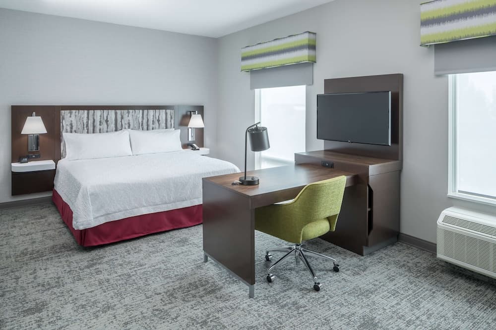 Hampton Inn & Suites Cape Canaveral Cruise Port