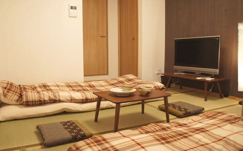 Tiara Court West apartment