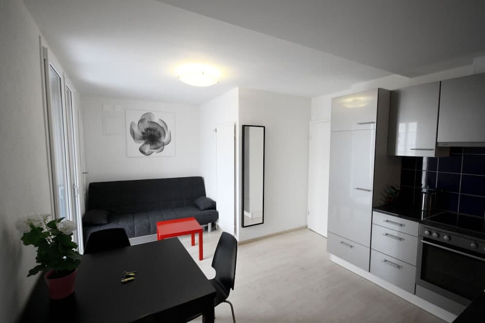 ZH Bordeaux - Letzigrund Hitrental Apartment
