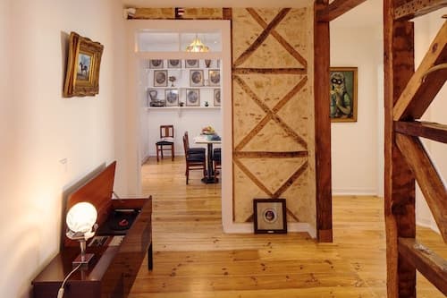Lisbon Calling Rooms & Studio