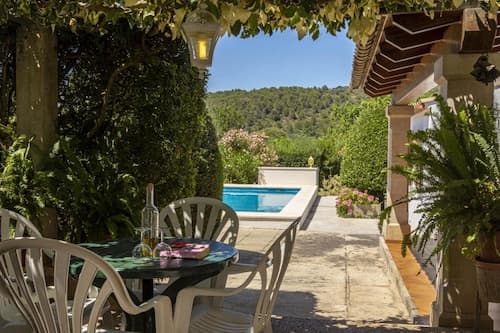 Villa - 2 Bedrooms with Pool and WiFi - 103235