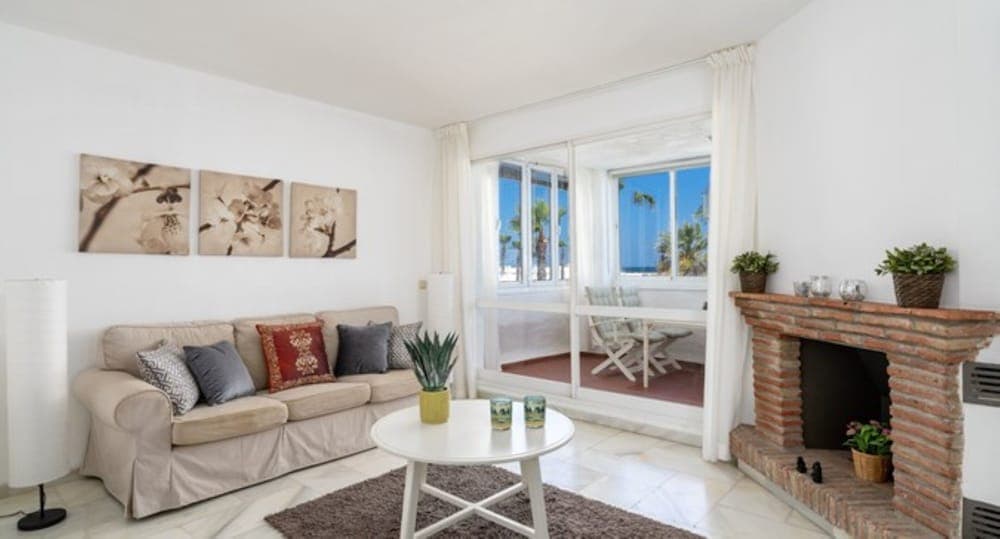 Apartment - 2 Bedrooms with WiFi and Sea views - 107883