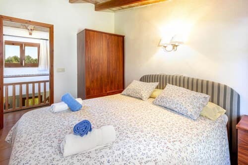 Villa - 2 Bedrooms with Pool and WiFi - 107924