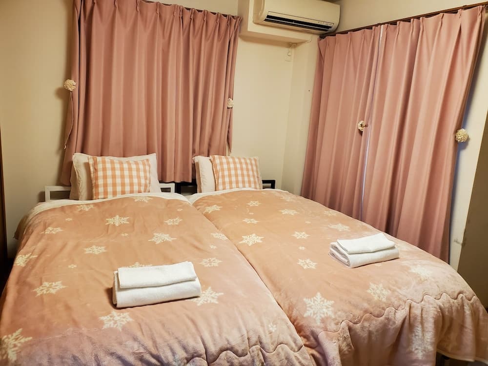 Hosei apartment 301