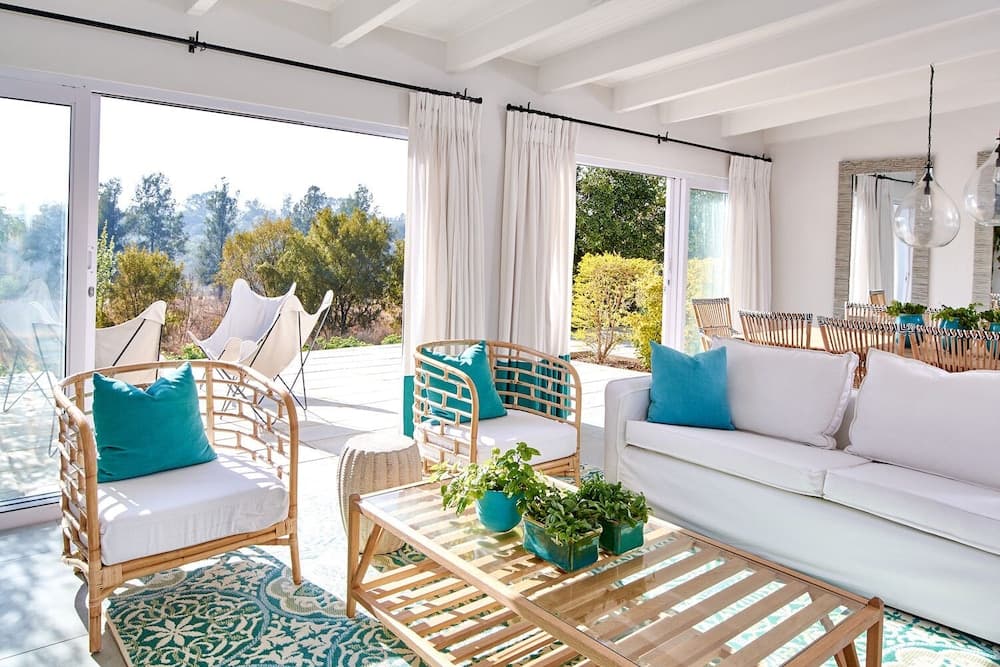 White Light The Rooms - Adults Only