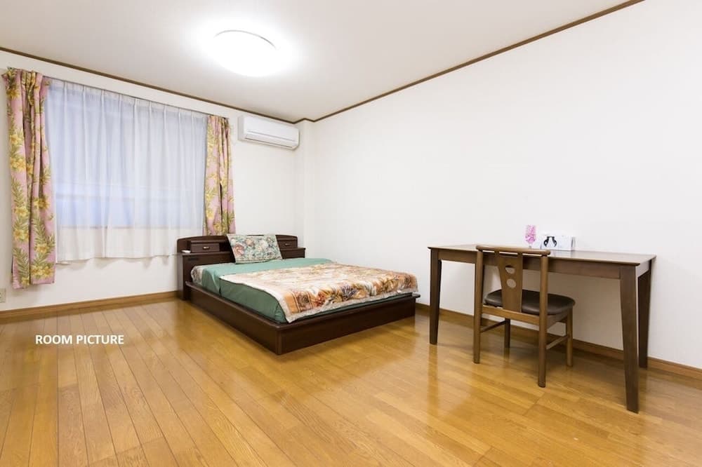 Centrally Located Deluxe Furnished.2