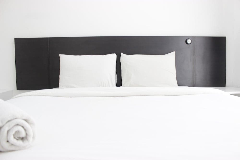 Stylish Studio Room Grand Asia Afrika Apartment