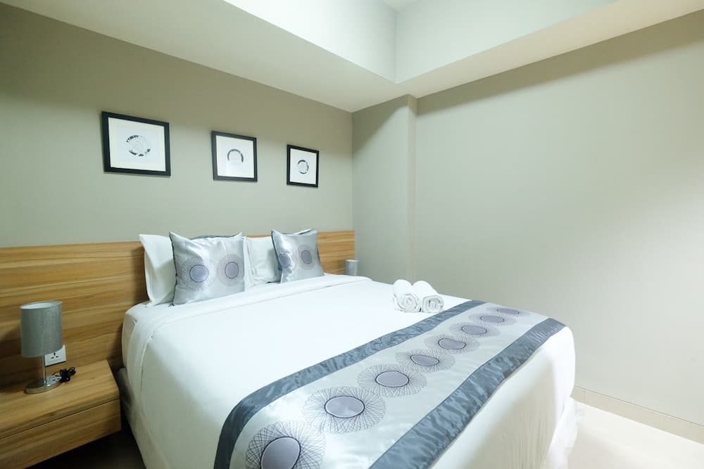 Modern and Good 2BR Mustika Golf Apartment