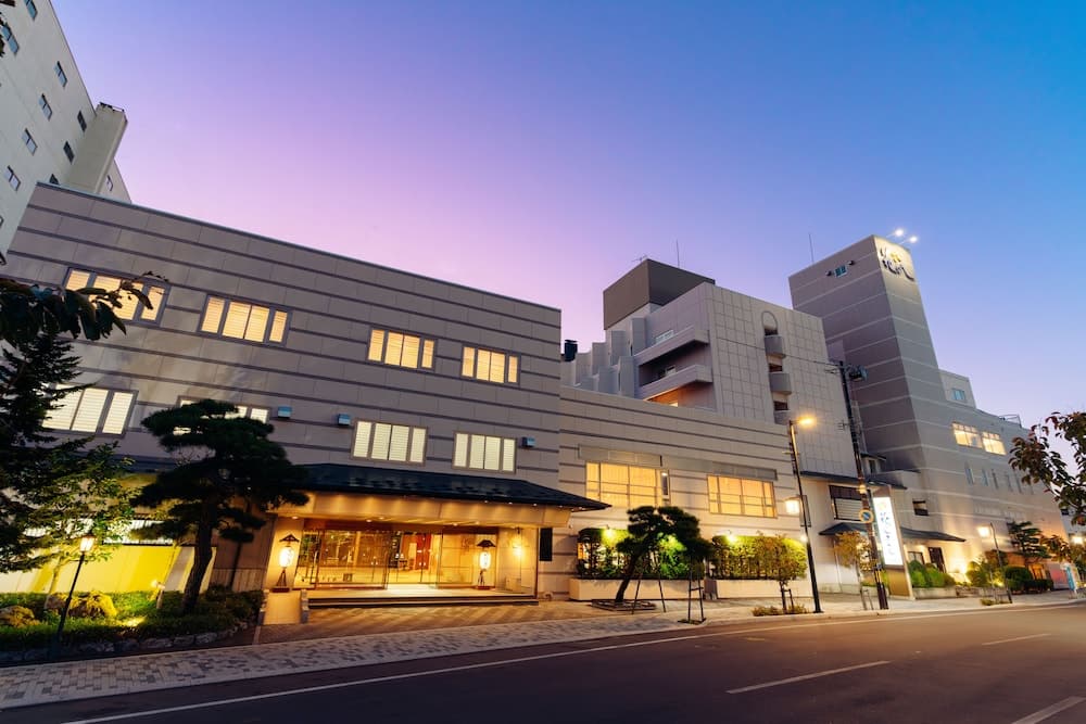 Hanabishi Hotel