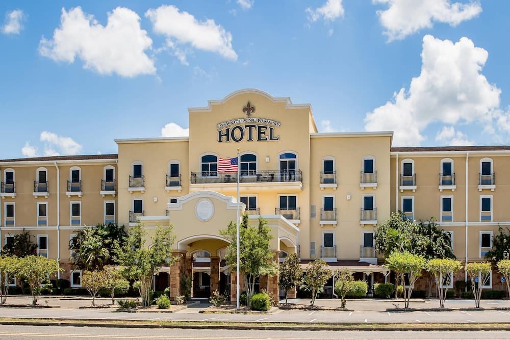 Evangeline Downs Hotel, Ascend Hotel Collection