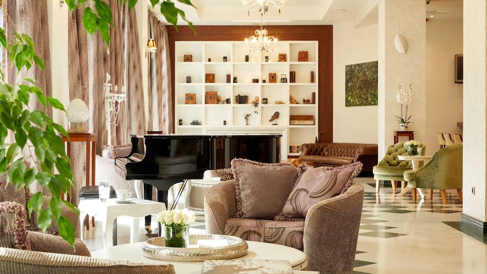 Lobi dinlenme salonu