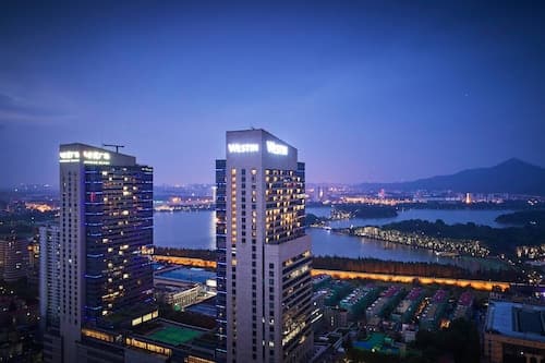 The Westin Nanjing Xuanwu Lake