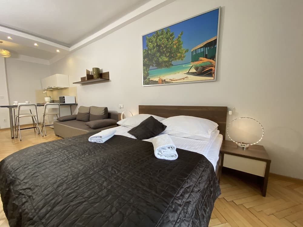 P&J Apartments