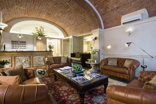 Art Atelier - Place of Charme
