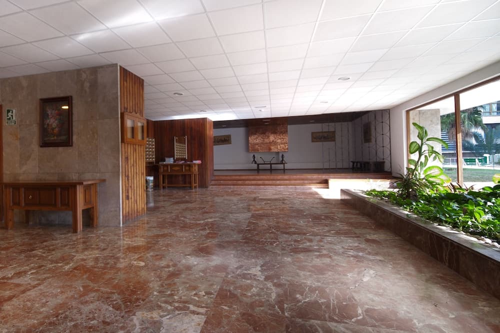 Lobi dinlenme salonu