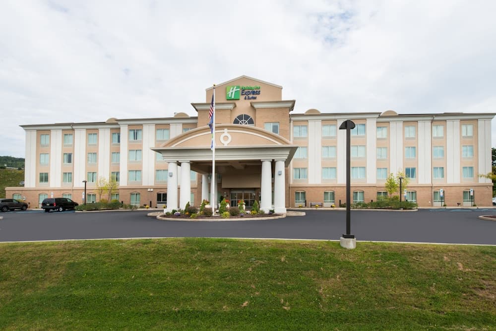 Holiday Inn Express Hotel and Suites Scranton by IHG