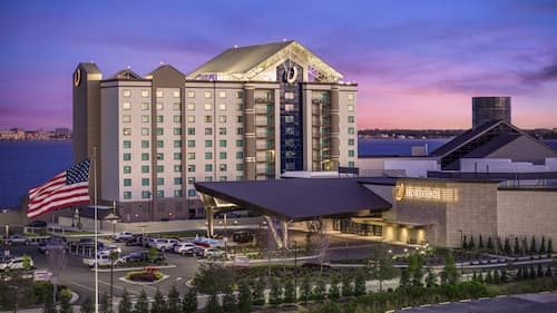 Horseshoe Lake Charles Hotel & Casino -  A Caesars Rewards Destination