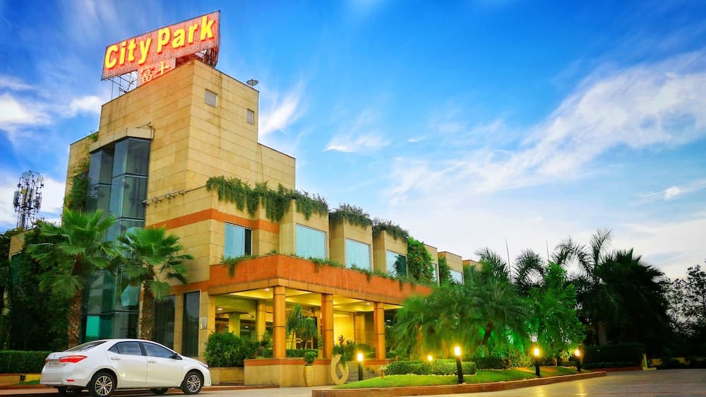 Hotel City Park Airport