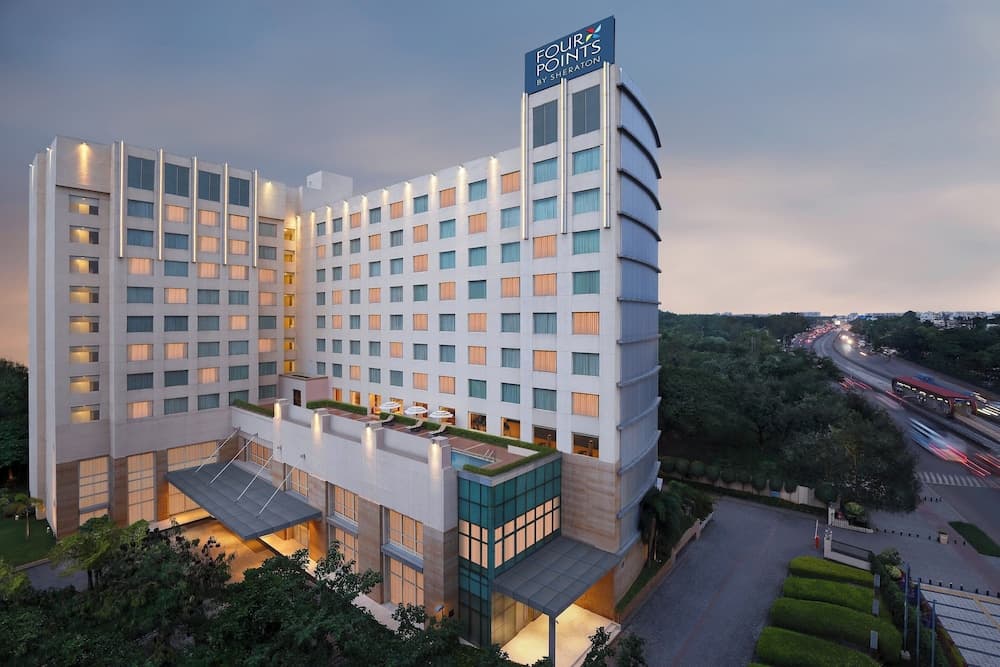 Four Points by Sheraton Hotel & Serviced Apartments, Pune
