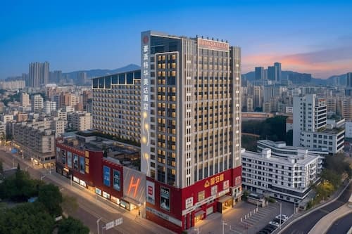 Ramada Plaza Shenzhen North