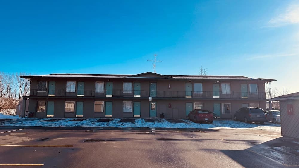 Curry’s Motel by OYO Saginaw MI