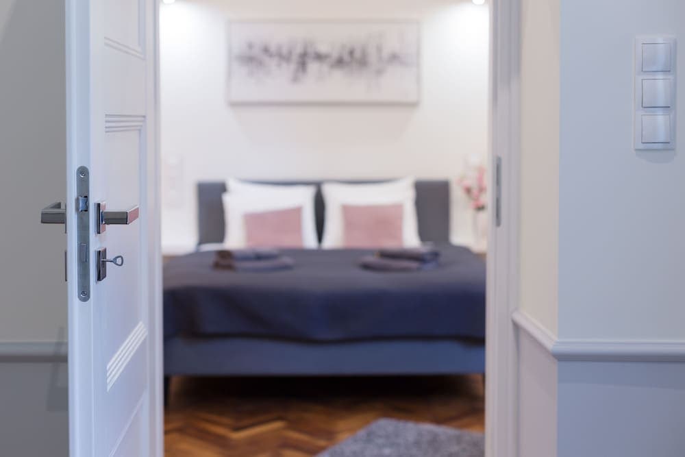 Angel House Aparthotel