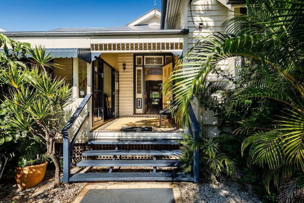 Bowen Terrace Accommodation