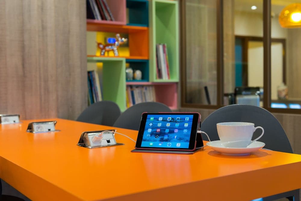 Lobi dinlenme salonu