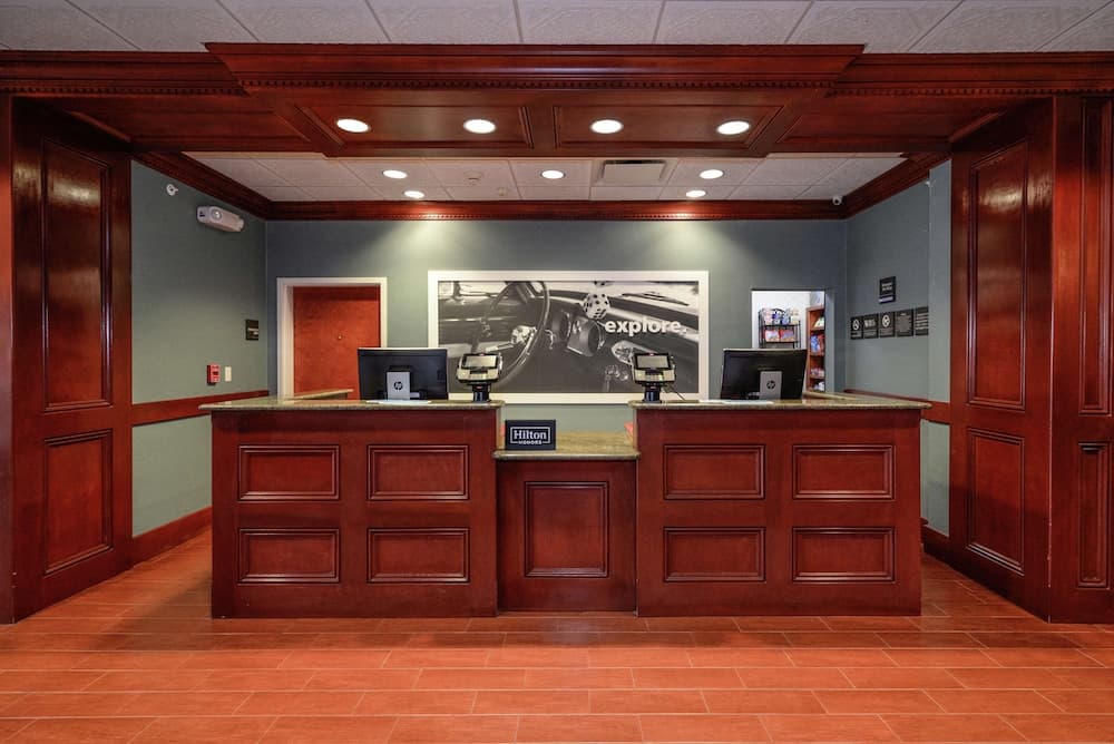 Hampton Inn & Suites Detroit/Chesterfield Township