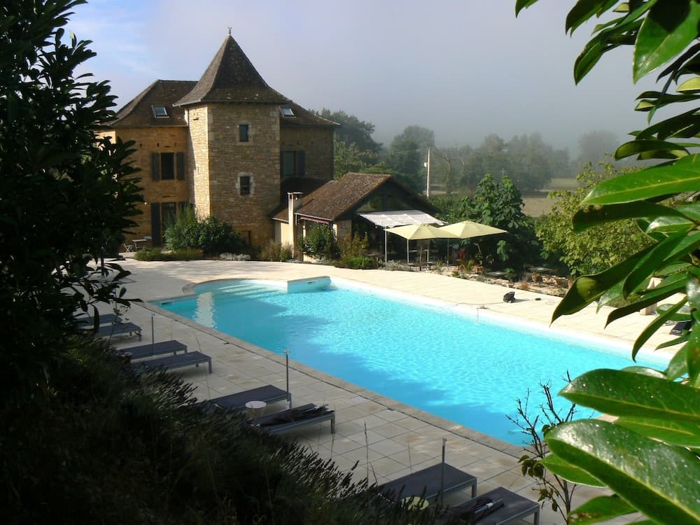 Hotel La Bastie D Urfe
