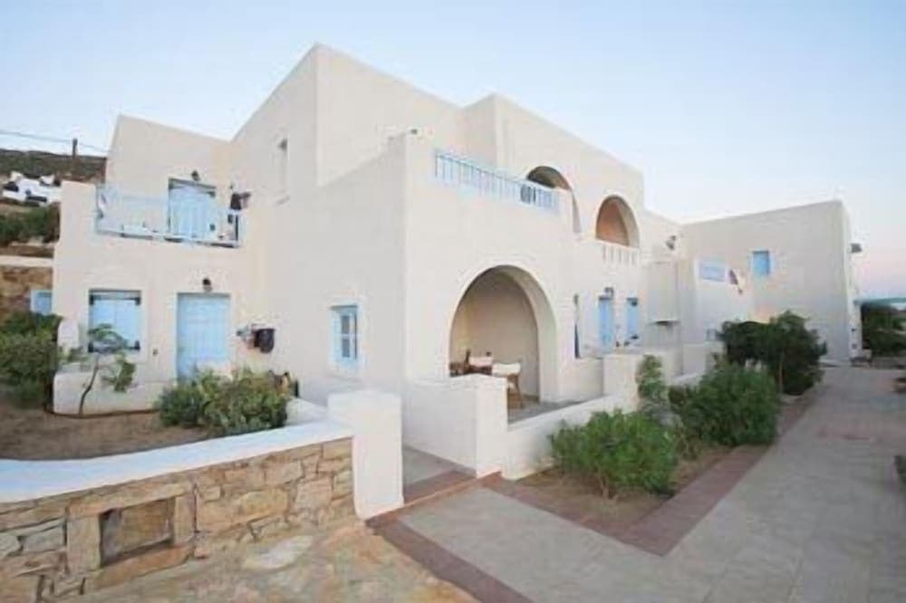 Pirgos Stelida Hotel