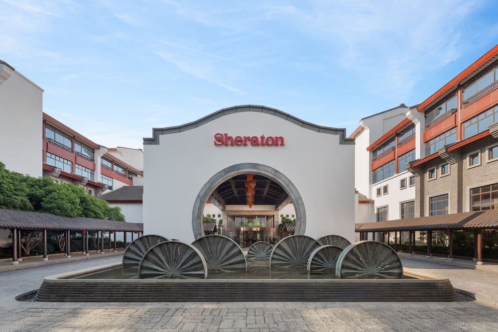 Sheraton Grand Hangzhou Wetland Park Resort