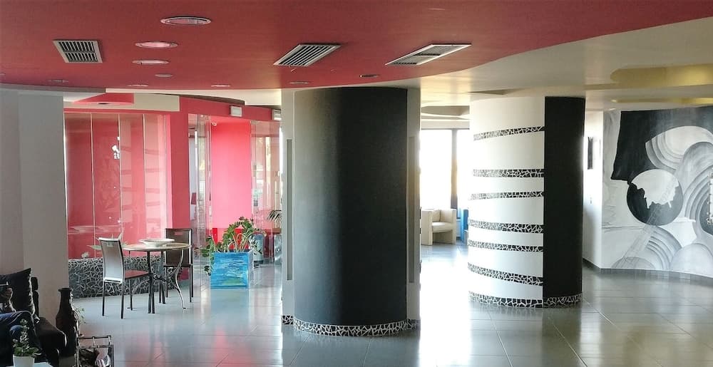 Lobi dinlenme salonu