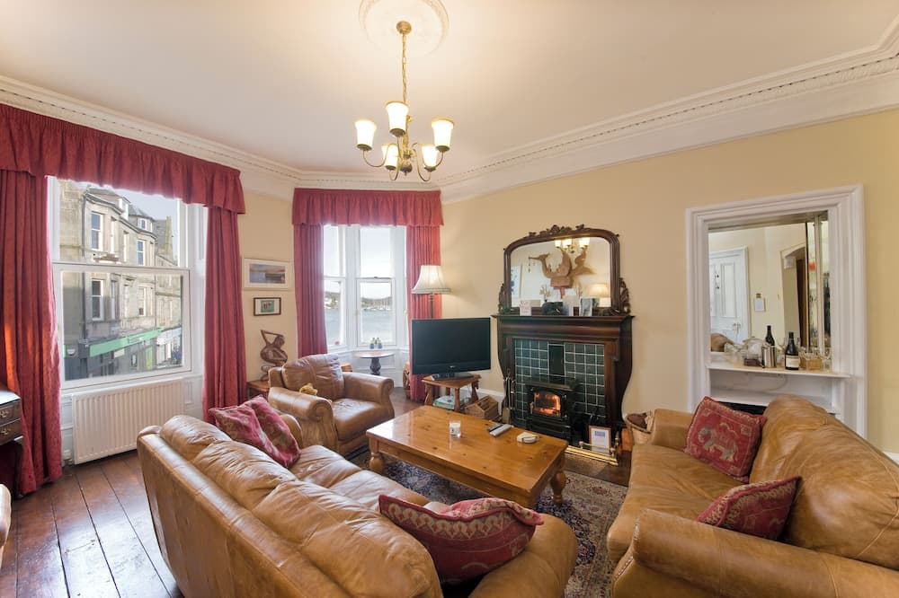 Knap Guest House