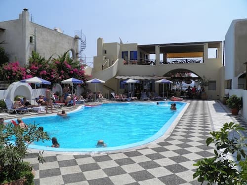 Levante Beach Hotel