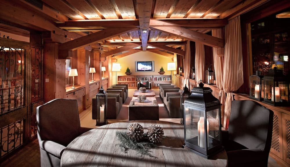 Lobi dinlenme salonu