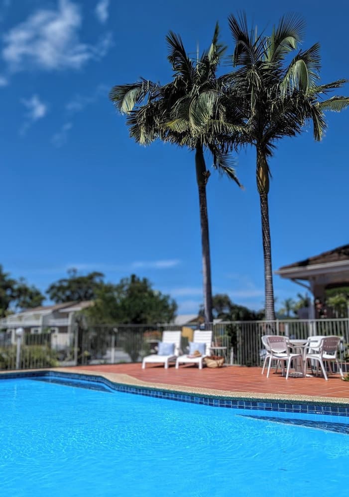 Island Palms Motor Inn