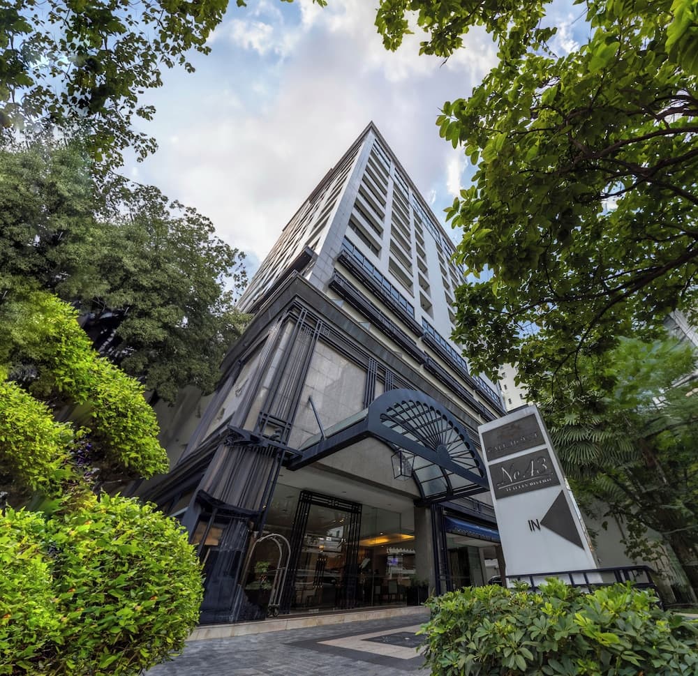 Cape House Langsuan Hotel