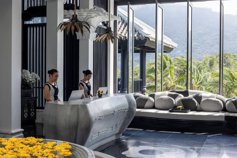 Giriş/çıkış büfesi