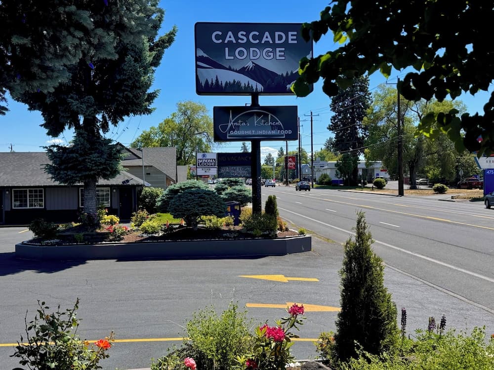 Cascade Lodge