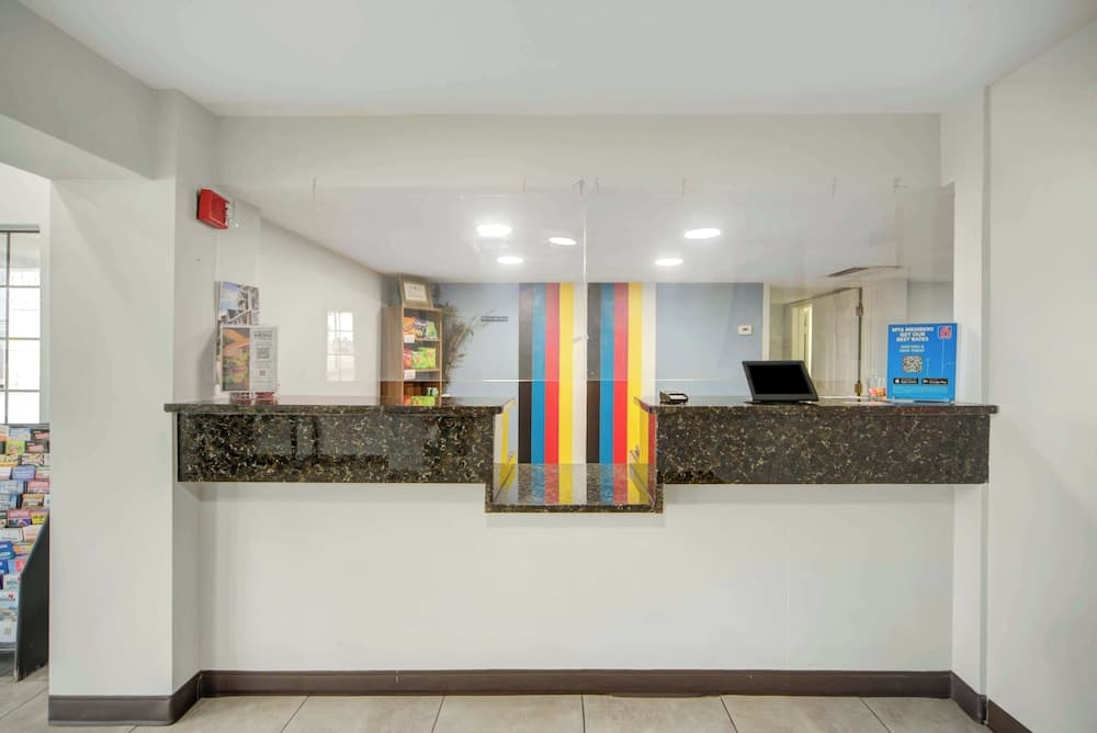 Motel 6 San Antonio, TX – I-35 North Corridor