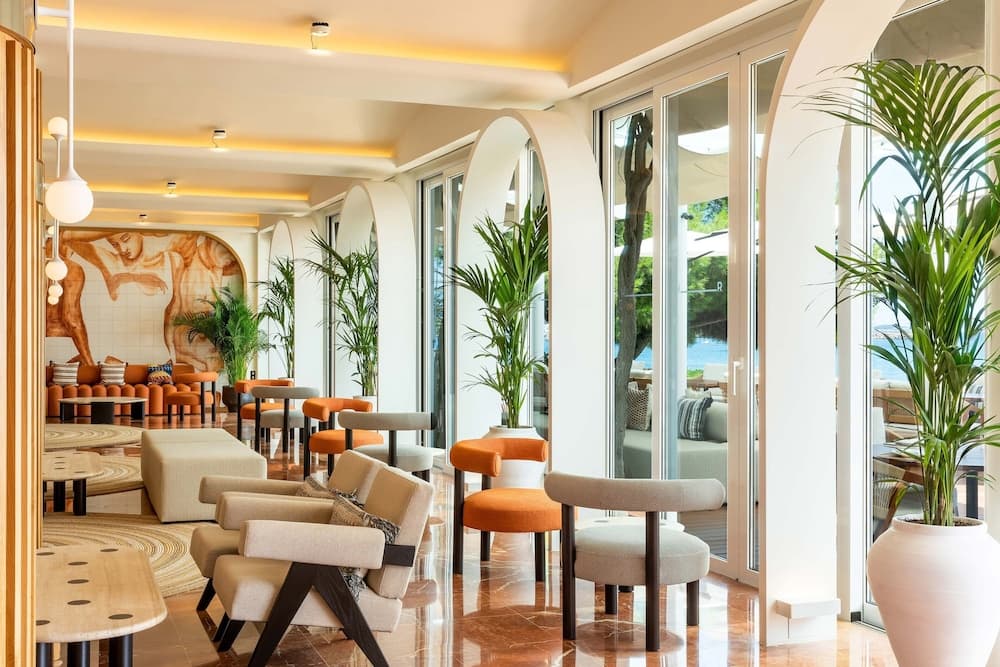 Lobi dinlenme salonu